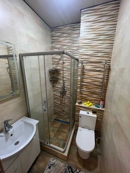 Район: Юнусабадский<br />
Адрес: 11 квартал<br />
<br />
• К — фото 4