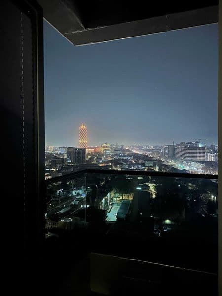 новостройка первый раз сдают квартиру 3х комнатная<br />
с р