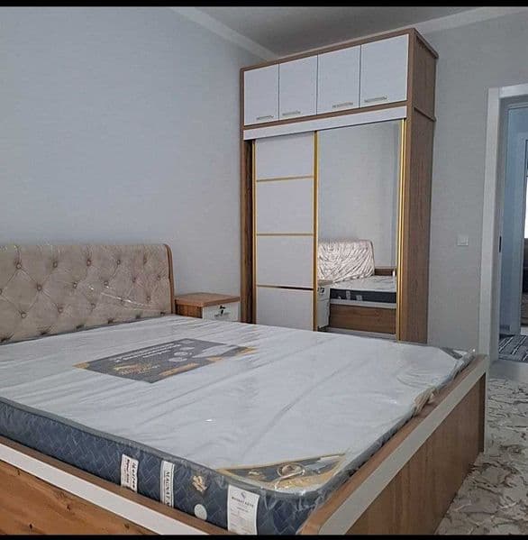 Сдаётся просторная 3-х комнатная квартира на 1-ом этаже в но