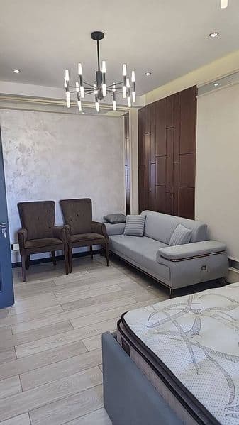 NRG Ойбек <br />
Мирабадский район <br />
Ориентир шох мед ц