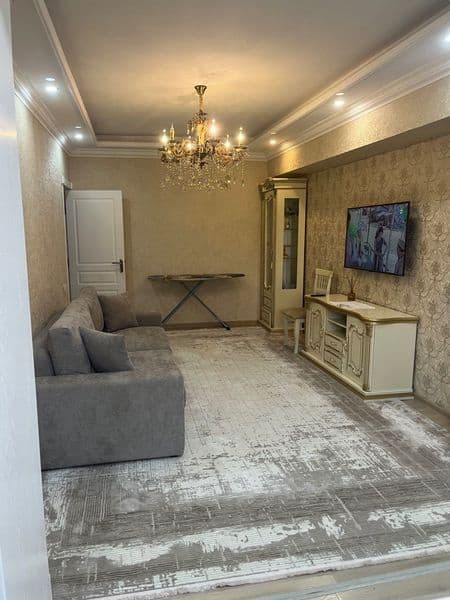 Assalomu Aleykum! Makleri yoq. Manzil C-5 Lali restoraniga y