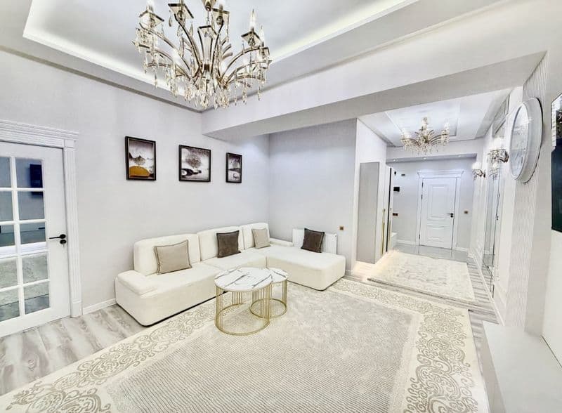 3 хонали квартира ижарага берилади.<br />
Квартира тоза, ёру