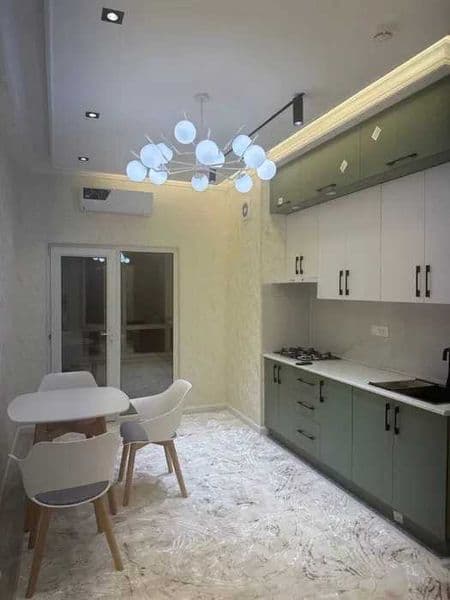 Сдаётся шикарная 2-комнатная квартира в Новостройка<br />
<b — фото 4