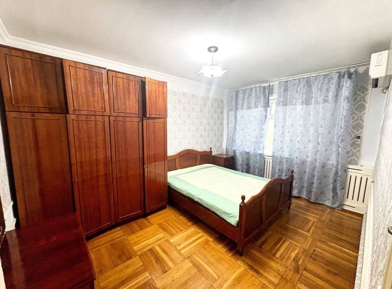 Аренда 600$<br />
3/1/4<br />
Общая площадь : 85 м2<br />
Ор