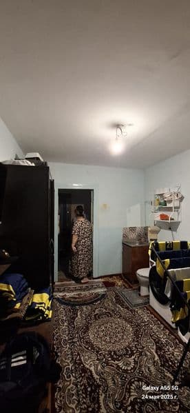 Rakat mahallada <br />
uy pustoy<br />
1 xonali ofshijita uz