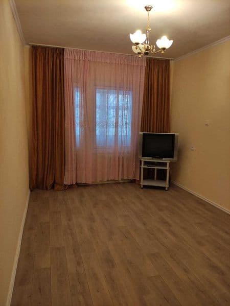 Сдаётся своя 1/3/5 комнатная квартира с балконом 2*6 на Серг