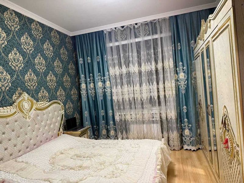 Сдается квартира для семейных<br />
<br />
• Район: Алмазар<