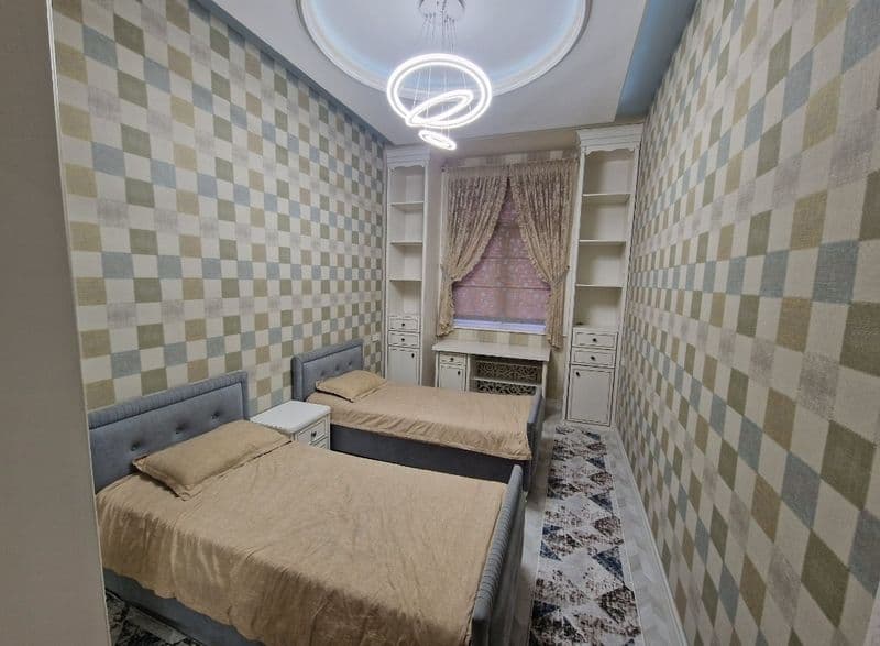 ЦУМ | 3-комнатная квартира<br />
Этаж: 3/9<br />
 Площадь: 9 — фото 2