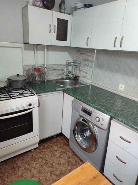 Яккасарайский район массив кушбеги.1 в 2 .удобная локация. к