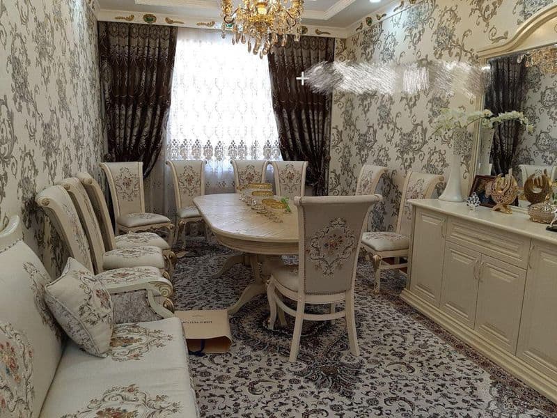 Аренда<br />
3/4/7<br />
Есть лифт . новостройка имеется под