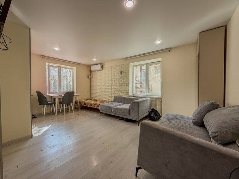 Аренда 1/2/4 Цена: 350$ <br />
Мирзо-Улугбекский район<br />