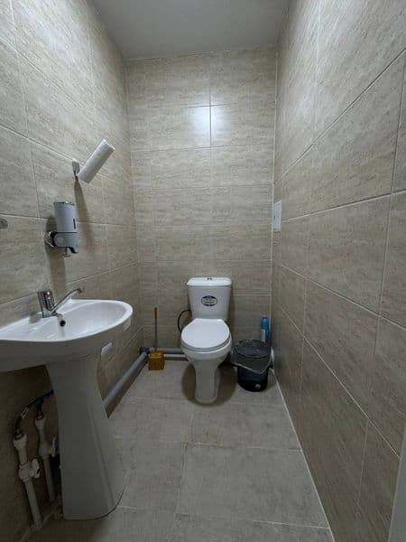 Сдаётся квартира <br />
2 комнатная большая <br />
9 этаж ес
