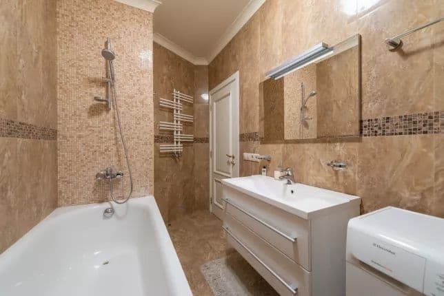 Сдается квартира на ЦУМе 3/4/9. Звоните, есть много других в — фото 4