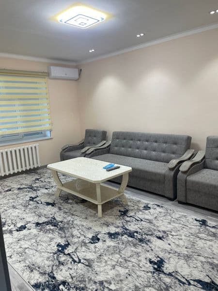 Район - Яккасарайский<br />
Ориентир - Кушбеги<br />
Комнат 