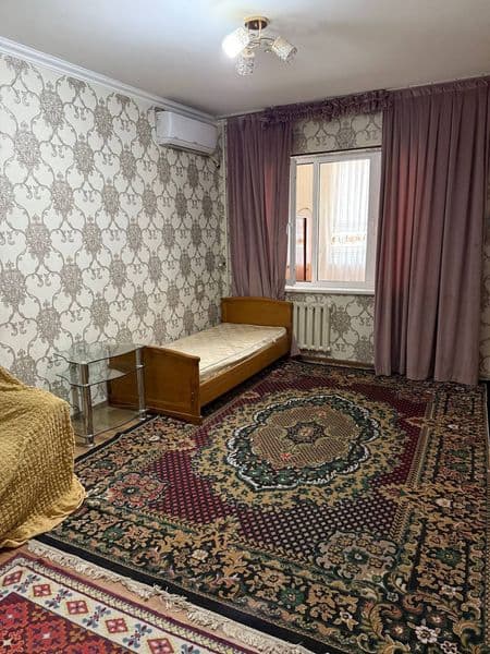 Ўқийдиган ишлийдиган уйни озода тутиб шовқин қимидиган ҚИЗла