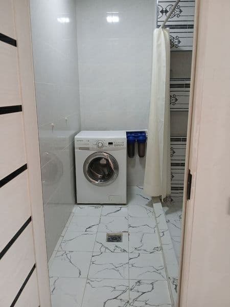 Навостройка 1 хонали кв. 3 этаж. Тоза хеч ким яшамаган. — фото 2