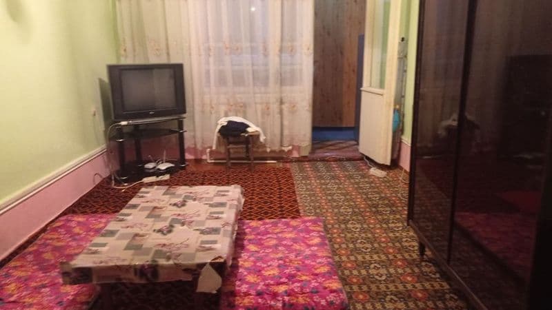 Chilonzor 19 kvartal 2 xona 4-etaj ,3 ta talaba qizlarga (xo