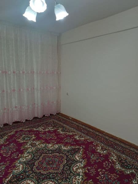 Арендага уй берилади эгаси билан. Уй 3 хона, 2 хона арендага