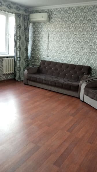 Жуда қулай манзилда жойлашган хонадон узоқ муддатга ижарага 