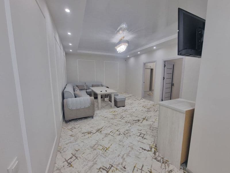 Янгиҳаёт туманида 3 хонали квартира узоқ муддатга ижарага бе