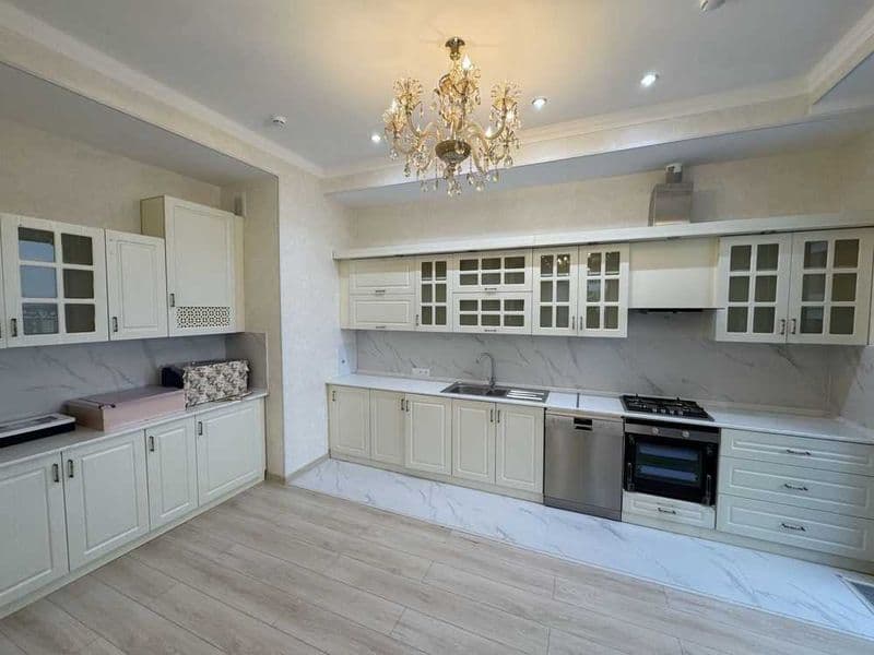 AРЕНДA - Квартира<br />
Новостройка<br />
<br />
• Локация: 