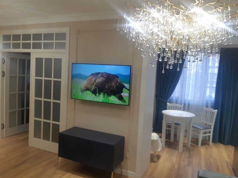 Сдаётся 2 квартира новая некто не жил на Ц-1 возле Английско