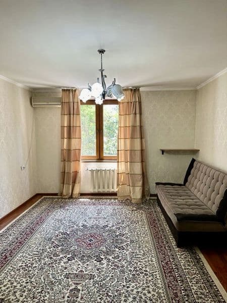 Аренда 4х комнатной квартиры 95 кв.м.<br />
4 этаж <br />
4х