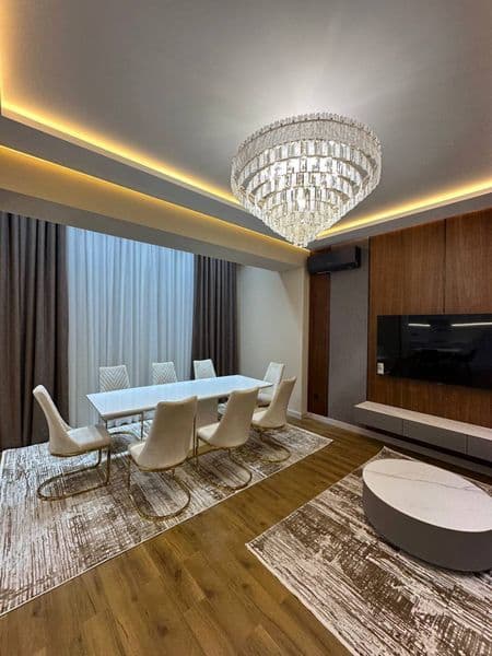 Элитный апартамент<br />
Район: Шайхантахур <br />
3/5/8<br 