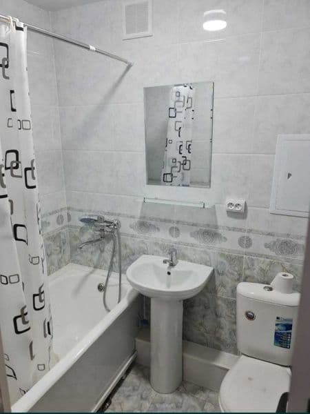 Количество комнат: 3 <br />
Жилая площадь: 42 м²<br />
Площа — фото 3