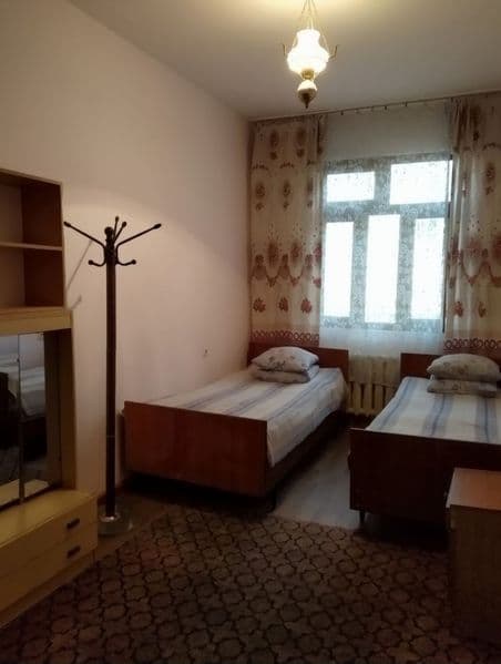 Возле Мегапланет, метро в шаговой доступности