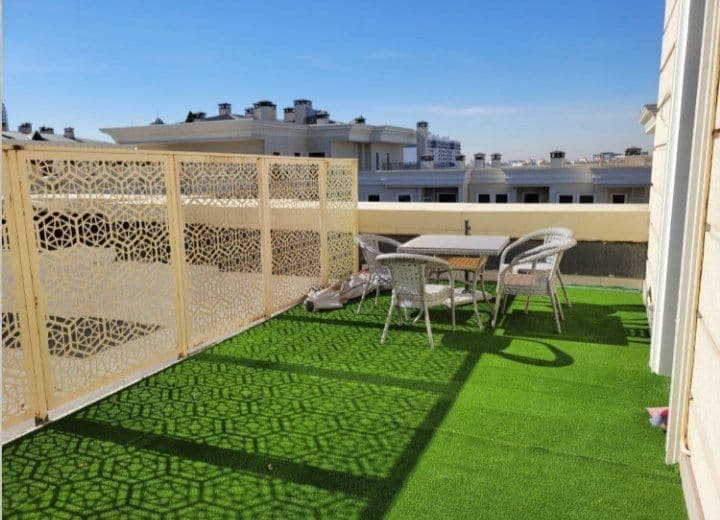 Tashkent city boulward 2 xona ijaraga beriladi 1250$ oylik t