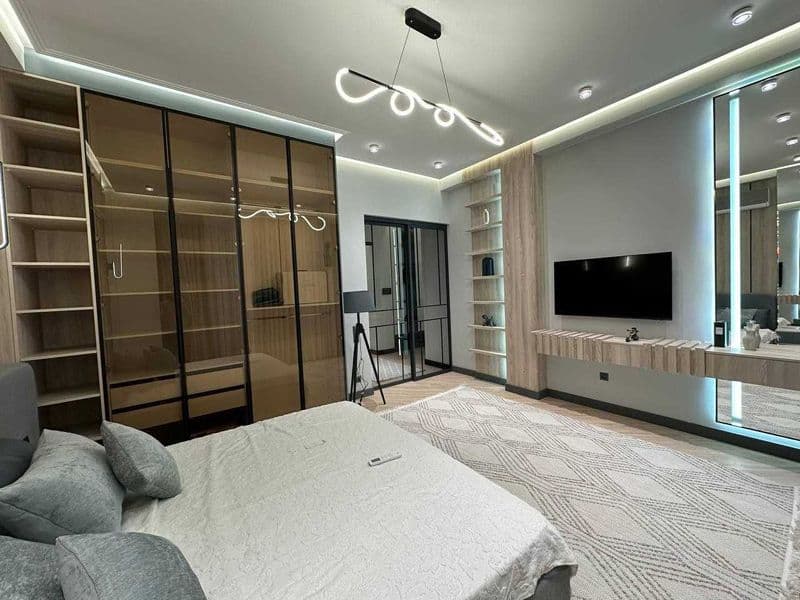 Элитный апартамент:<br />
Район: Мирзо Улугбек <br />
Кол-во — фото 2