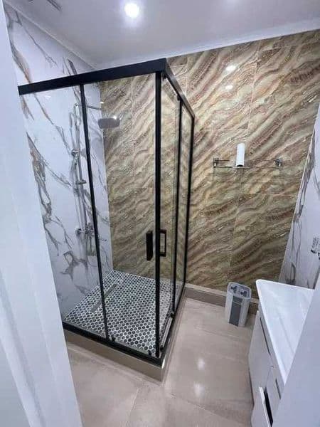 Район: Яккасарайский<br />
Адрес: Бабур<br />
<br />
• Комна — фото 4