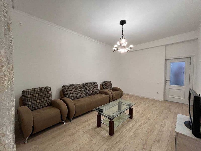 Сдаётся шикарная 2-комнатная квартира <br />
<br />
Район: М