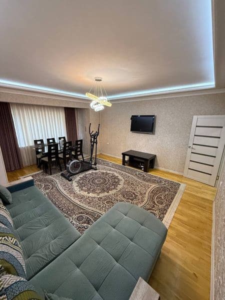 Сдается 3 комн квартира на 1 этаже, 9 этажного дома. Квартир