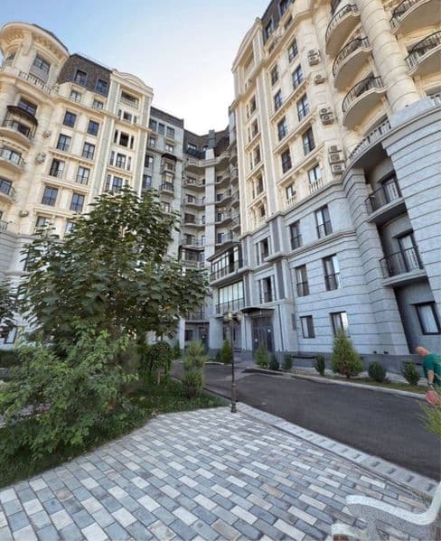 АРЕНДА <br />
Мирзо-Улугбекский район<br />
Дархан авеню <br