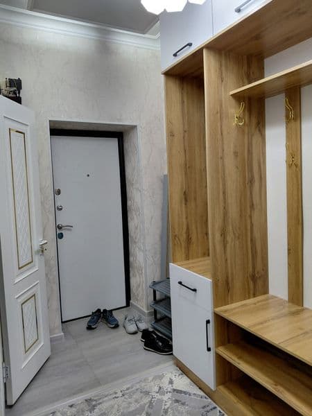 Аренда Квартиры-ЖК Иззат<br />
1-комнатная 2-этаж <br />
1/2 — фото 3