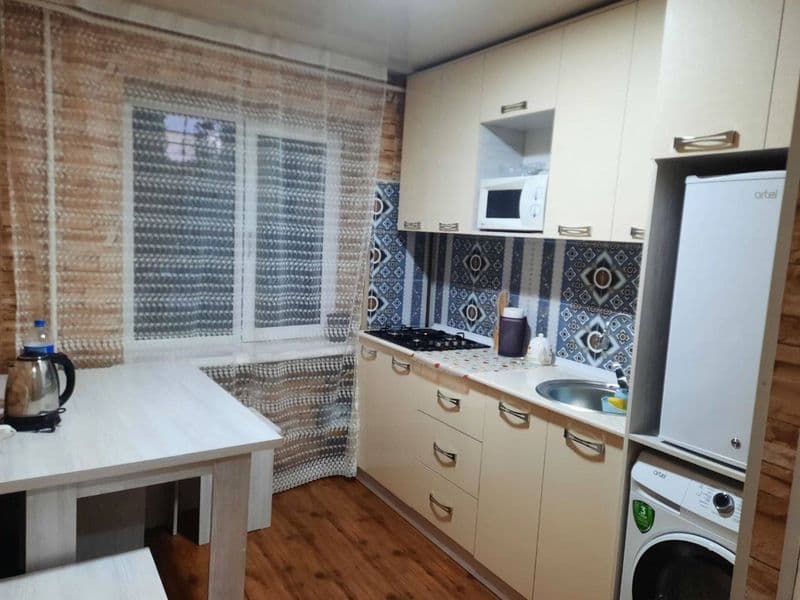 Ялангач массив 1 комн с мебелью чистая квартира срочно сдаёт — фото 3