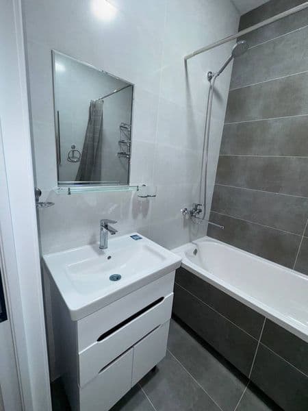 Uchtepa tumani Oʻrikzor bozori yonida yangi qurilgan uy hamm — фото 4