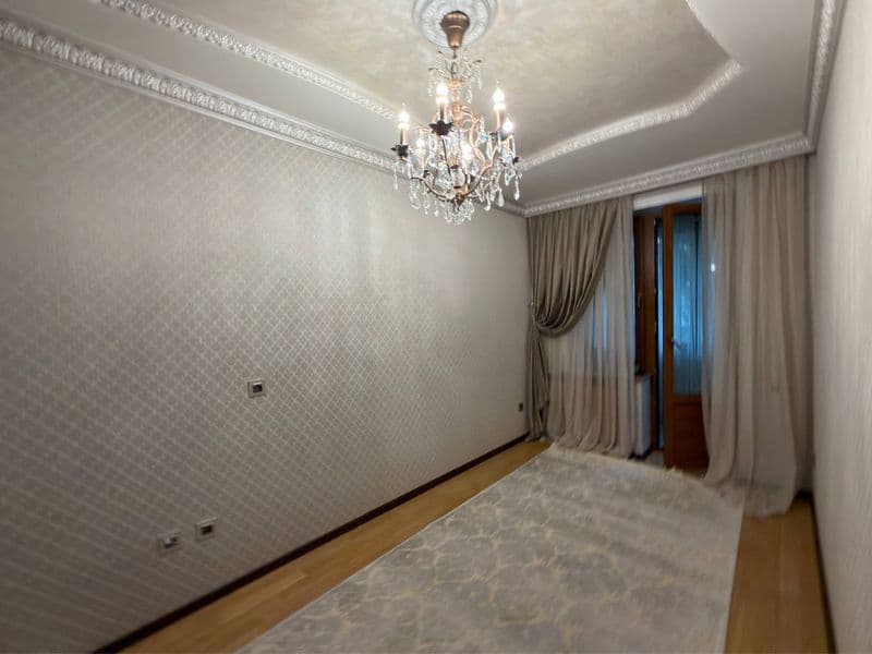 Квартира находиться на ЦУМе. <br />
100 кВ метров. Метро и с — фото 3