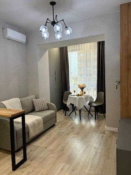 Сдаётся 2х ком.квартира на Садык Азимова.<br />
Ориентир- По