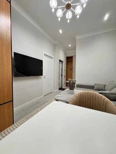 Общая площадь: 60 м2<br />
Состояние: с ремонтом<br />
Укомп — фото 3