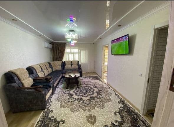 Сдаётся 2 комнатная, с хорошим ремонтом с мебелью и техникой — фото 2