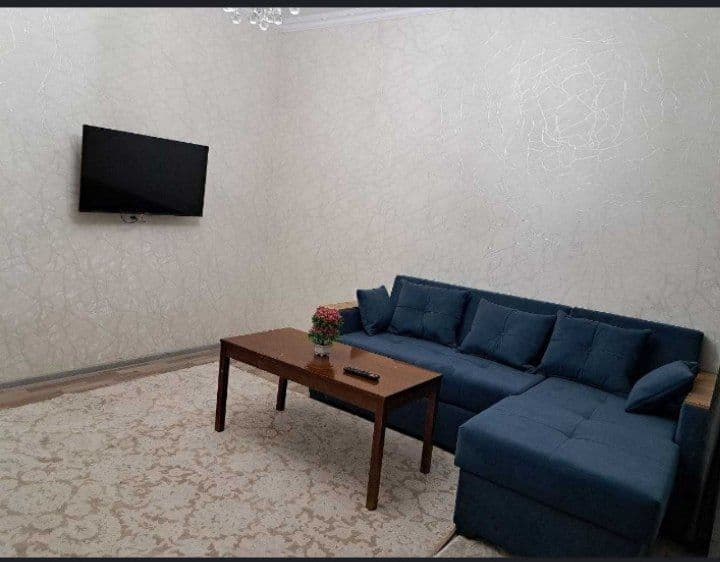 Sergeli Moshina Bozor orqasida 2xonali kvartira ijaraga beri — фото 2