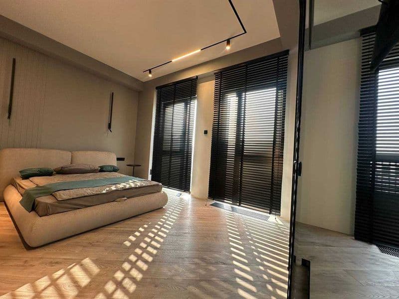 • Район: Мирзо- Улугбек<br />
• ЖК: Ц-1<br />
• Комнат: 2<br — фото 3