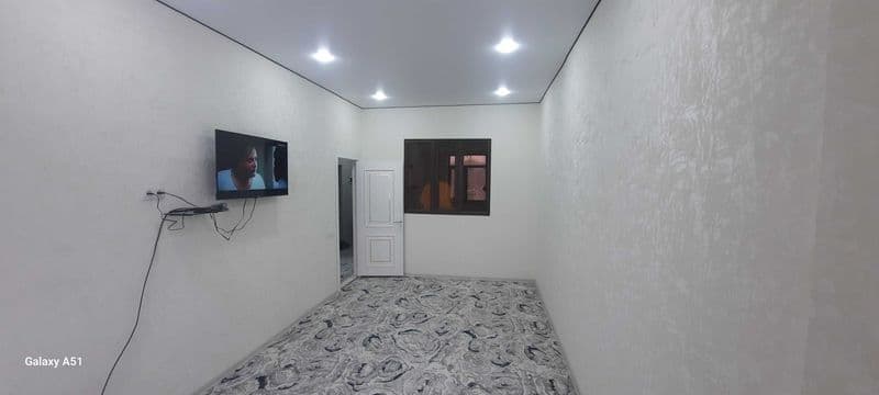 Сдаётся квартира 3 комнатная с ремонтом новостройка одна ком