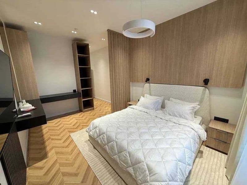 Современная и развивающаяся часть города<br />
Удобная транс