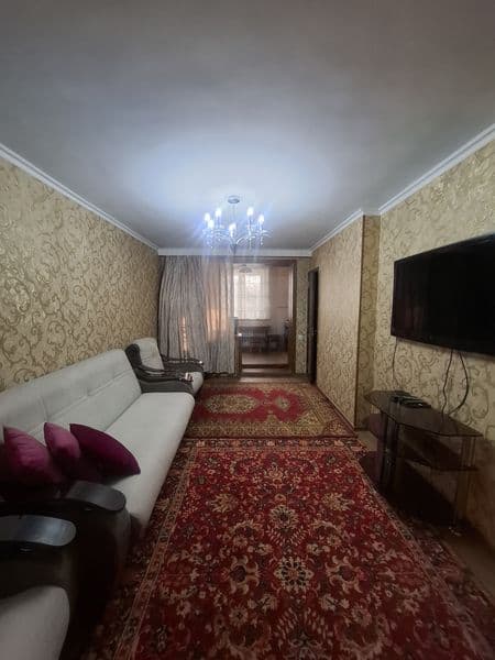 Сдаётся в аренду 2х ком перепланировка в трех отличное место