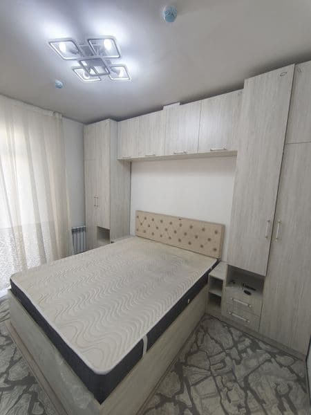 Водник мусаффо масканда 2 хонали квартира ижарага берилади. 