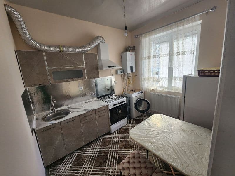 Uy o‘zimniki 1 xona yangi toza ozoda uy, sergeli 3a da 3-bek — фото 4